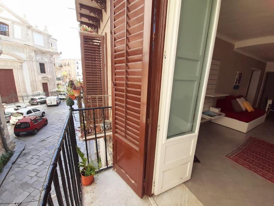 Casa Ranieri Palermo Apartment ภายนอก รูปภาพ